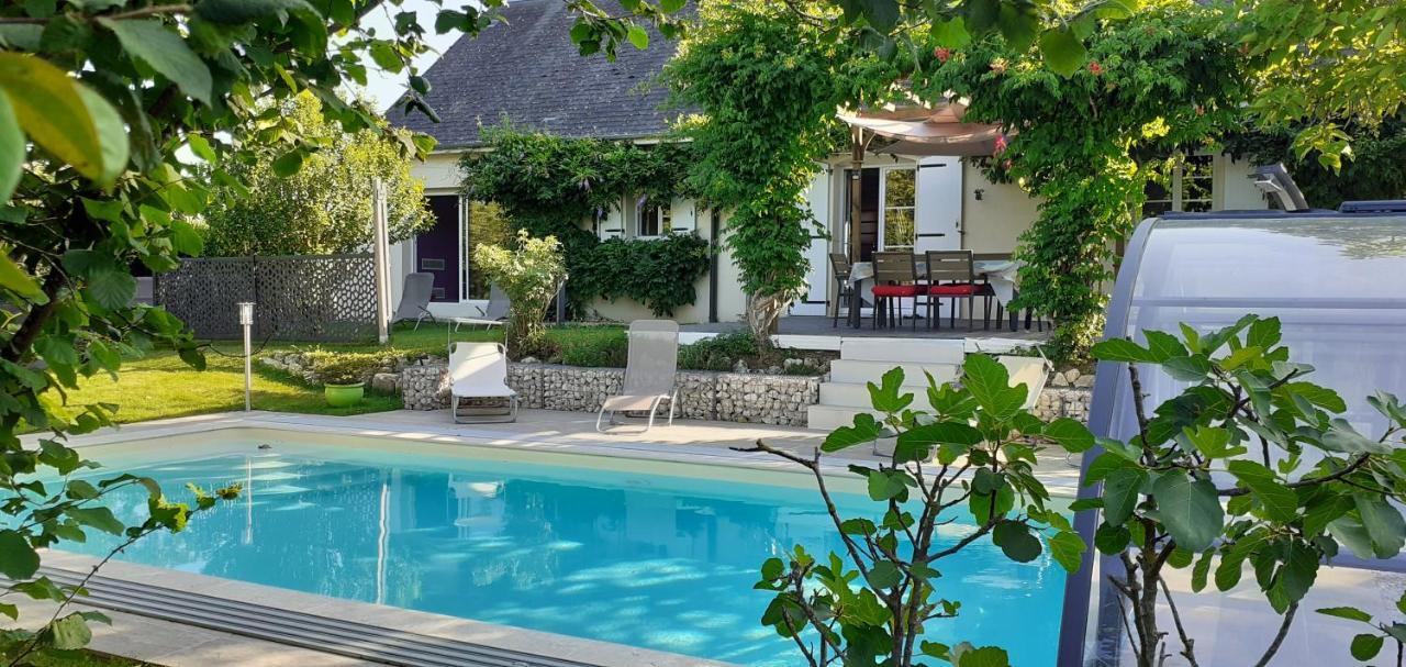 Au Coeur Du Bien Etre, Chambre D'Hotes Avec Piscine Chauffee Et Couverte, Spa, Sauna, Massages モントー エクステリア 写真